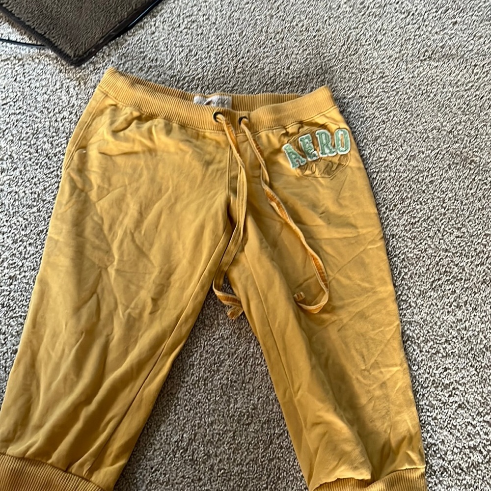 aeropostal capri sweatpants